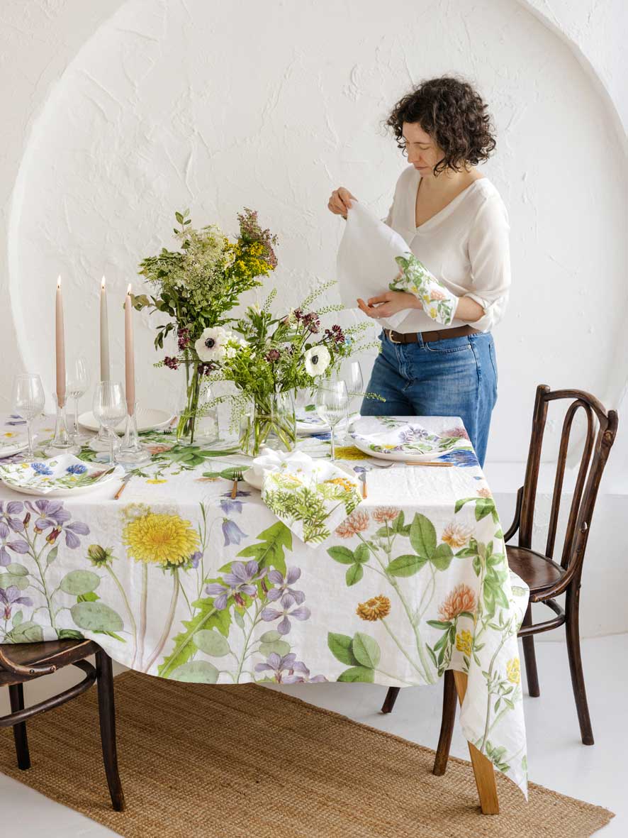 Tischdecke 170 x 330 cm Blumenwiese LINOROOM