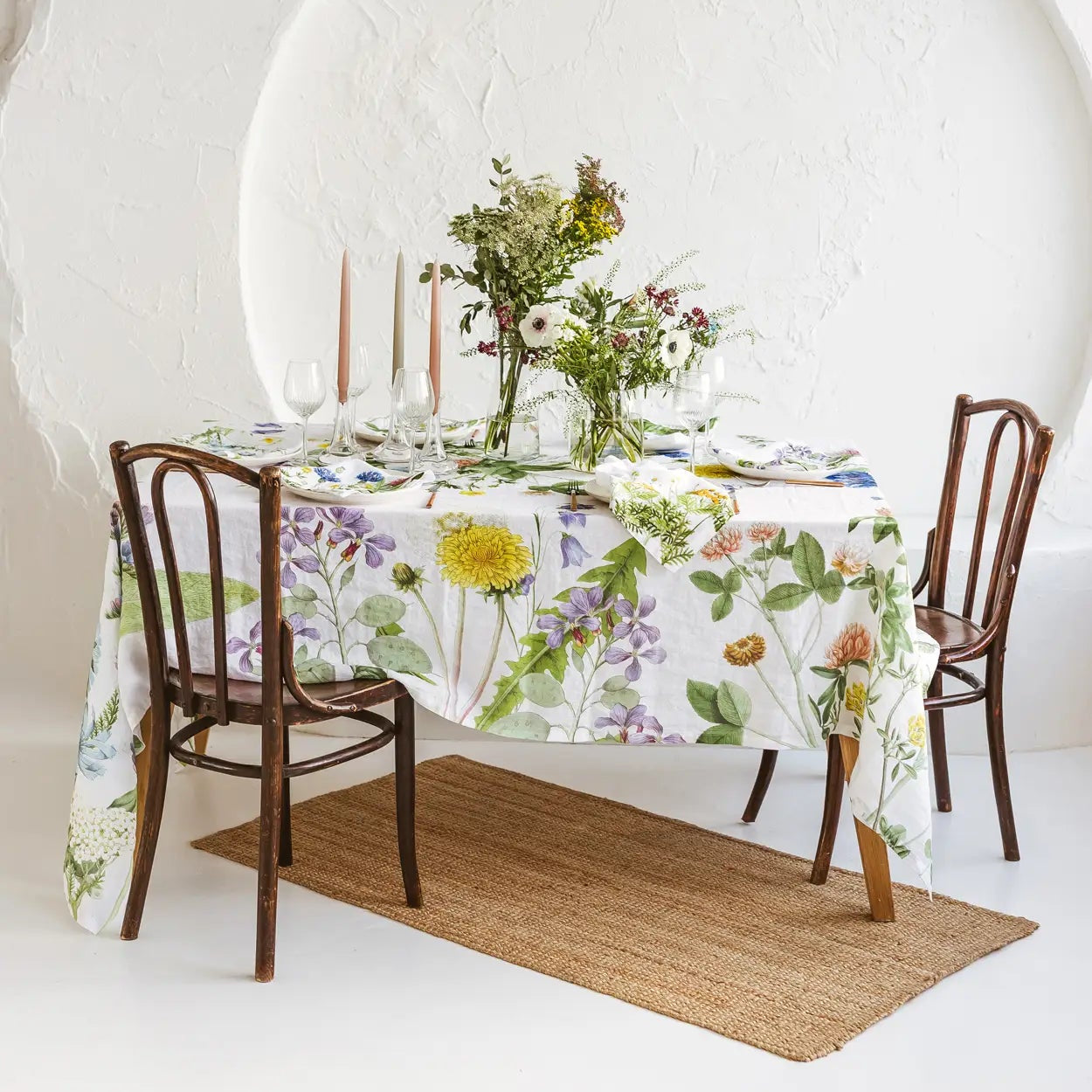 Tischdecke 170 x 330 cm Blumenwiese LINOROOM