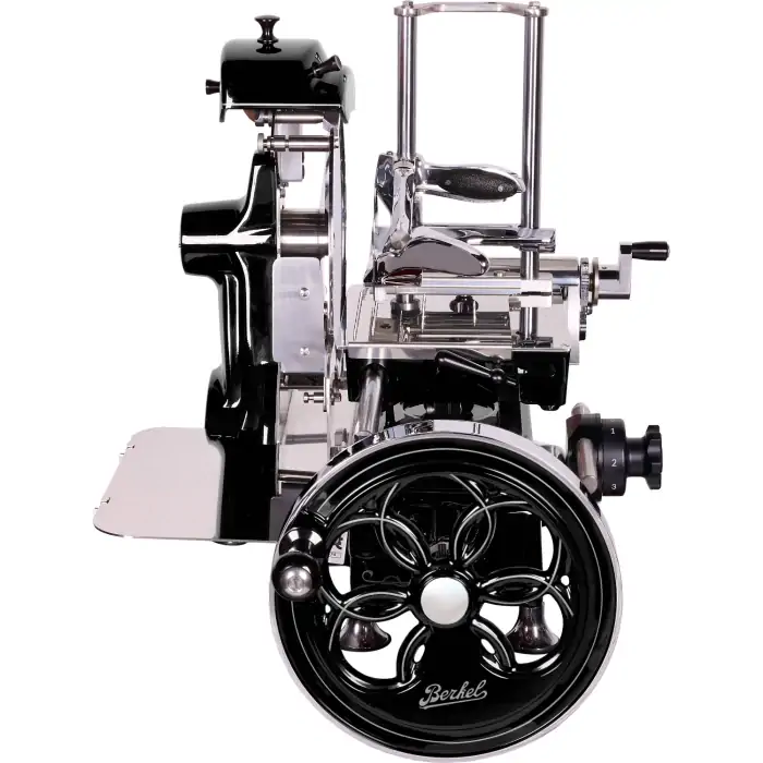 Volano B2 schwarz mit Sockel, Modell 2024