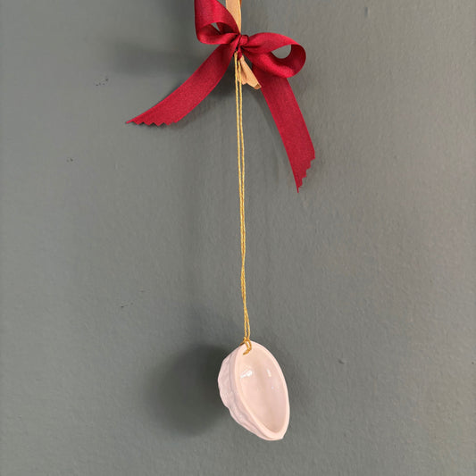 Nuss-Hälfte offen, biscuit