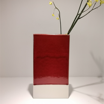 KARO Vase recht. H 33.5cm rot